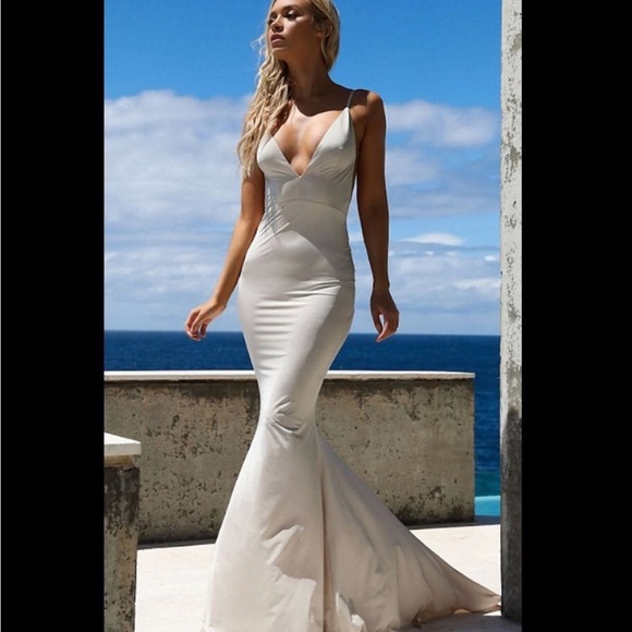 Abyss by Abby Jolie gown- like new - Picture 3 of 6